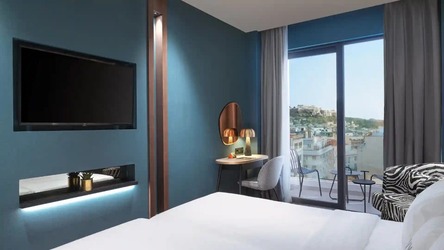 https://2ztestessaada5.riad-essaada.com/jomres/uploadedimages/10/rooms/15/thumbnail/deluxeSpaceRoomWithAcropolisView_03.jpg